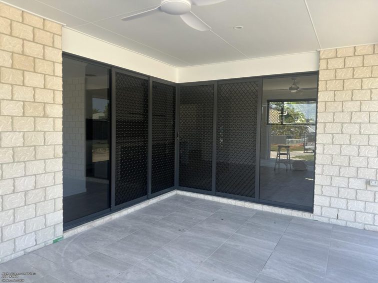 Diamond Grille Corner Stacker — Alpha Screens & Glass in Warana, QLD