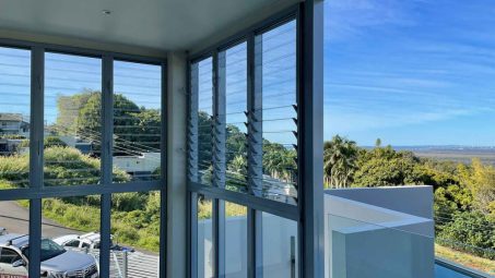 Semi-enclosure Balcony Windows